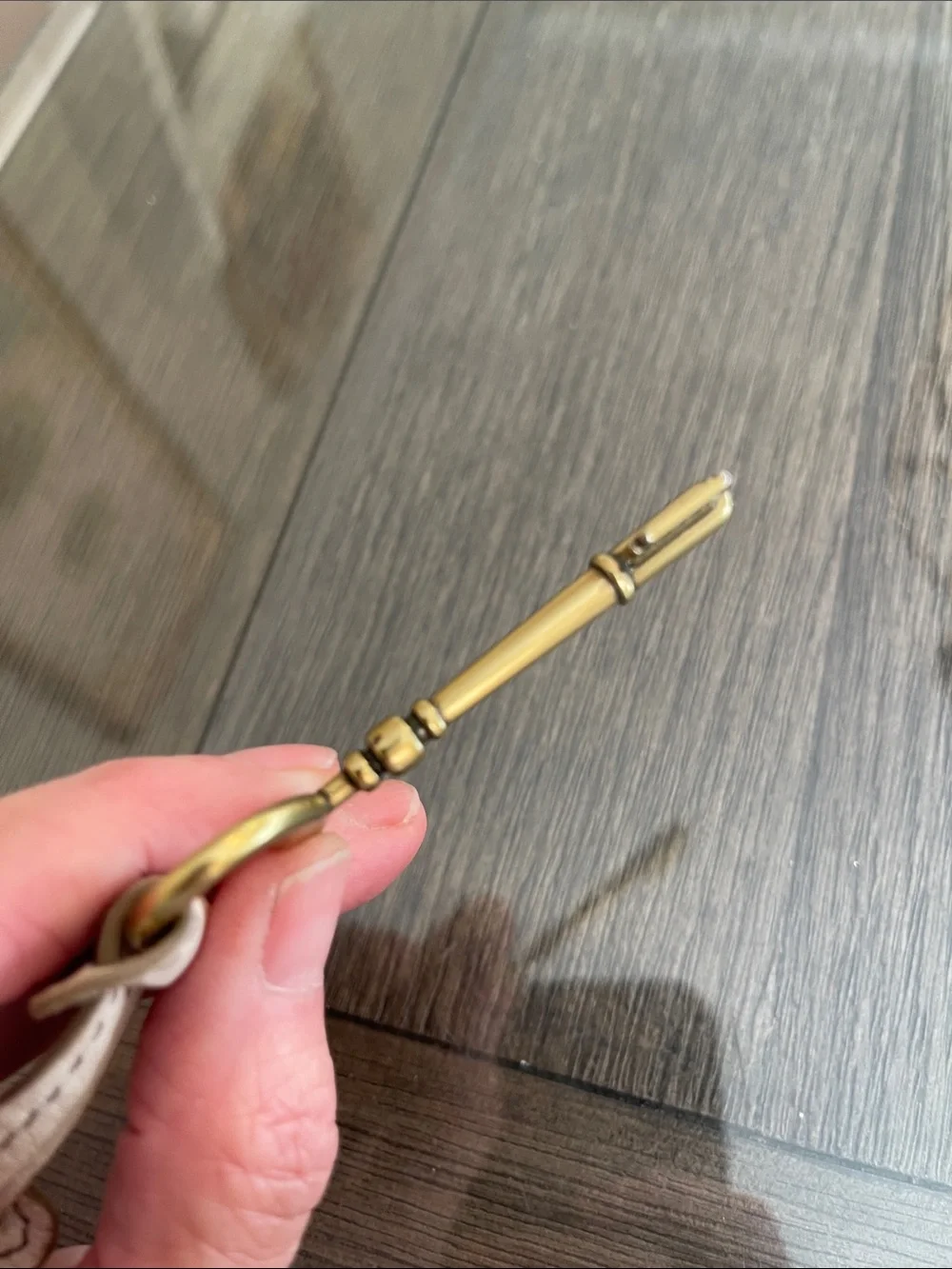 Fossil Brass Key Replacement Strap Key Charm Purse Keychain Fob Hangtag Offwhite